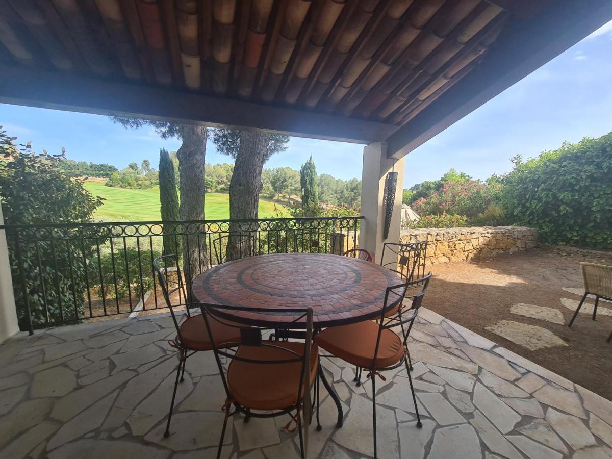 Superbe Villa-domaine Avec Golf Piscine Et Tennis Saint-Cyr-sur-Mer