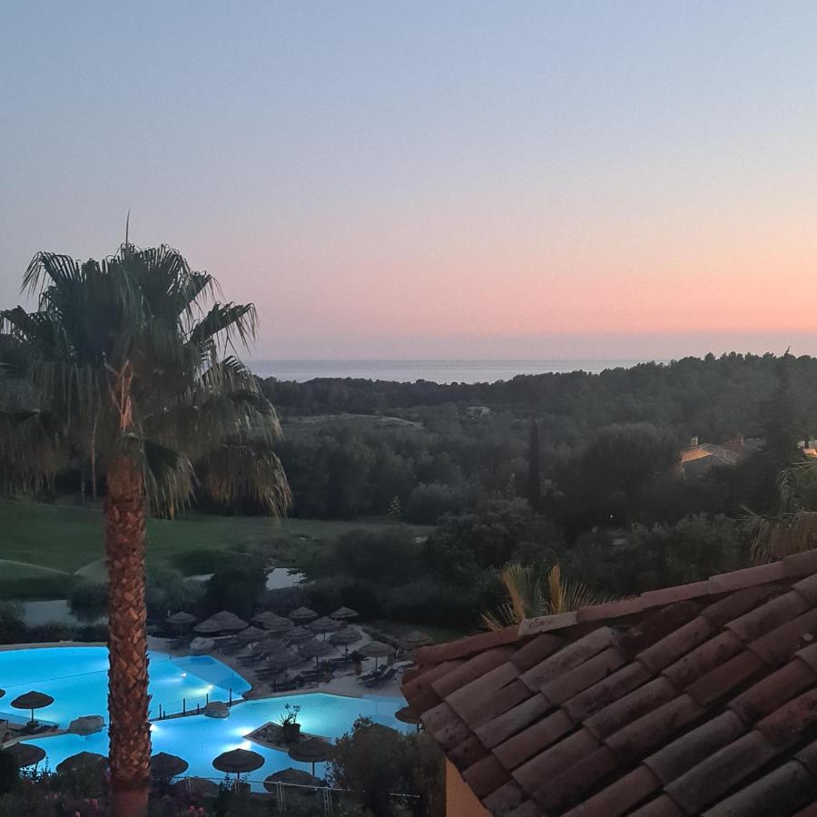 Superbe Villa-domaine Avec Golf Piscine Et Tennis Villa *
