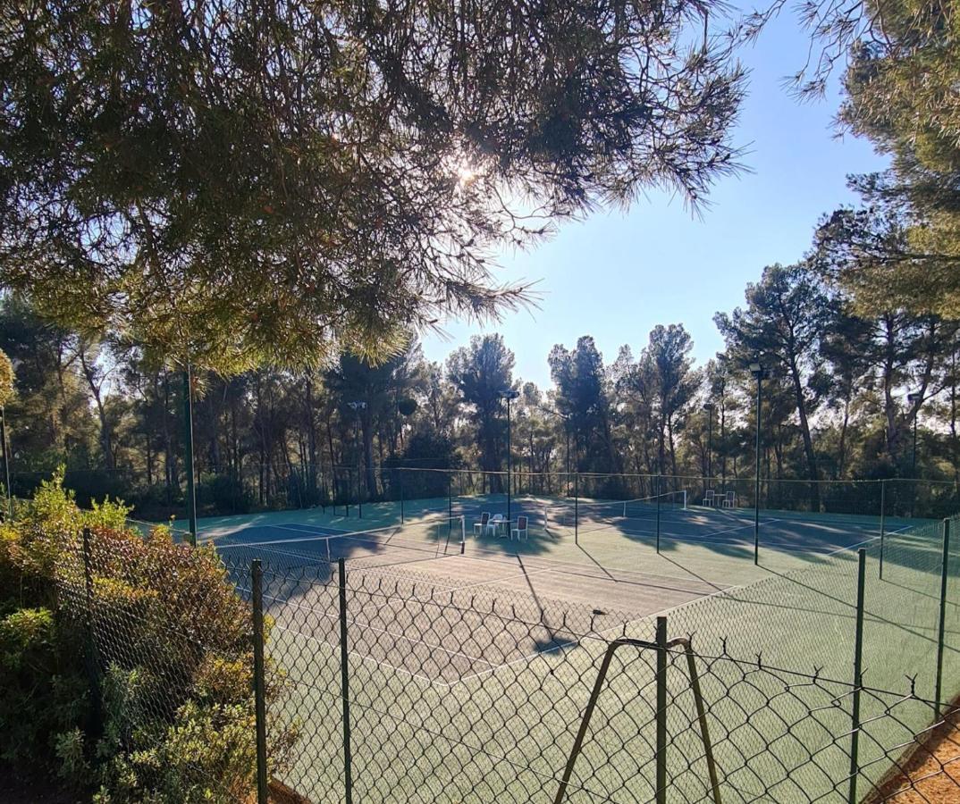 Superbe Villa-domaine Avec Golf Piscine Et Tennis Saint-Cyr-sur-Mer